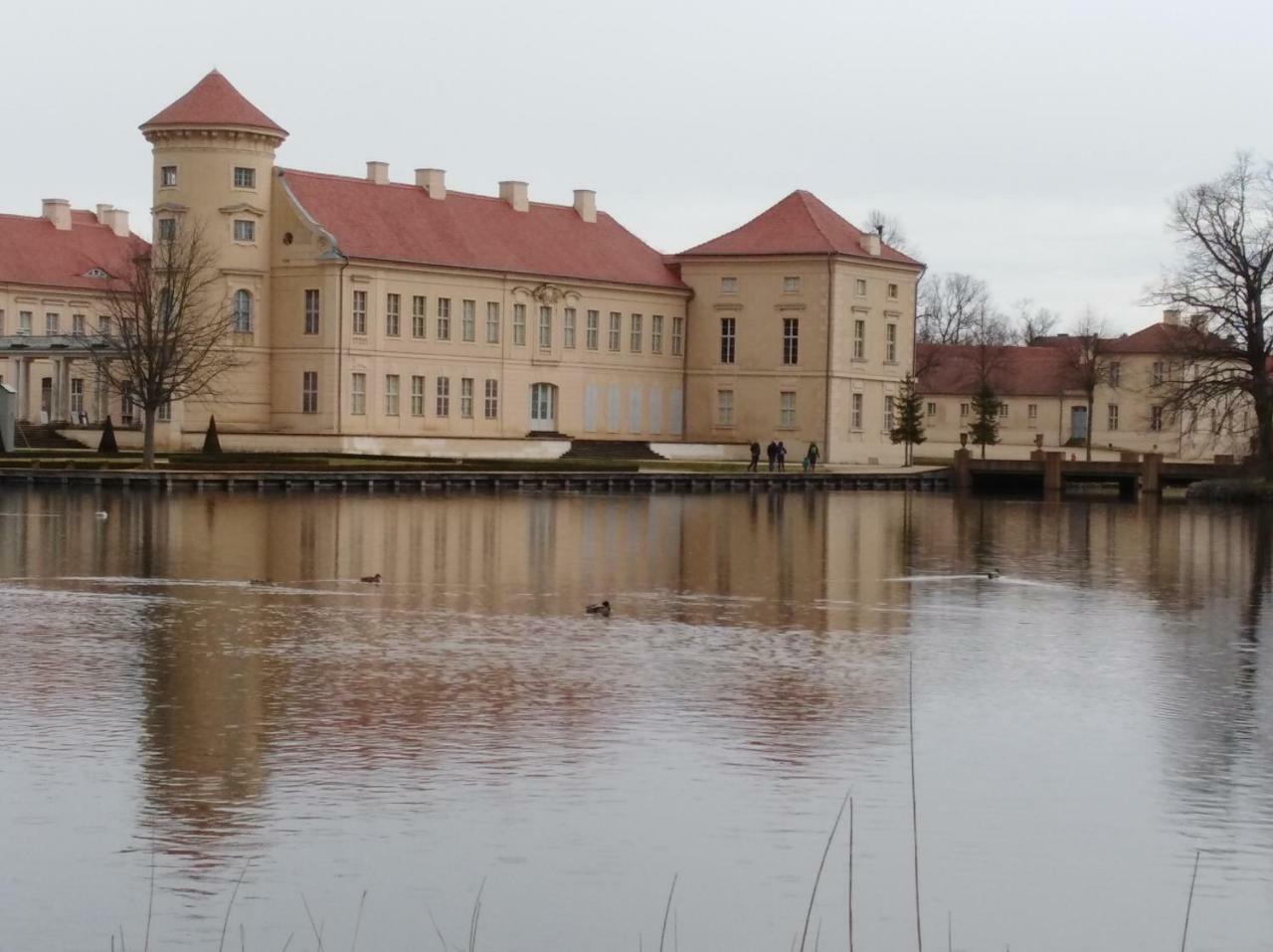 Marstall Im Schlosspark Rheinsberg Esterno foto